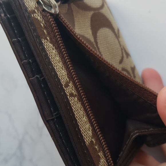 Coach wallet with logo fabric and a button snap close - Picture 9 of 11